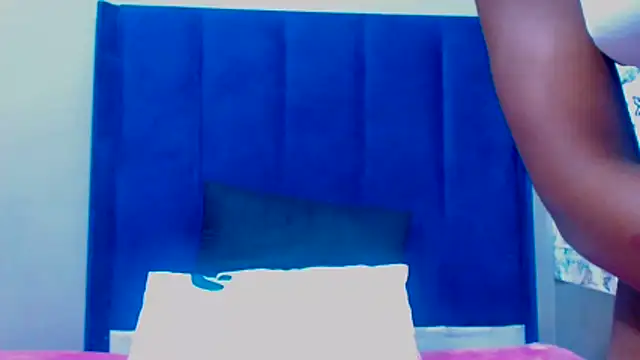 ItsMsBankss02 online show from 25, 11, 2025