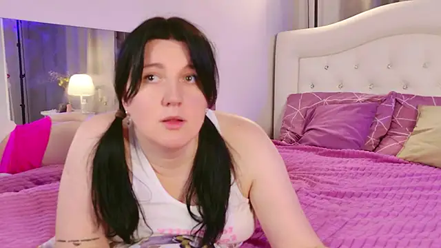 love me  tonight  online show from 5, 11, 2025