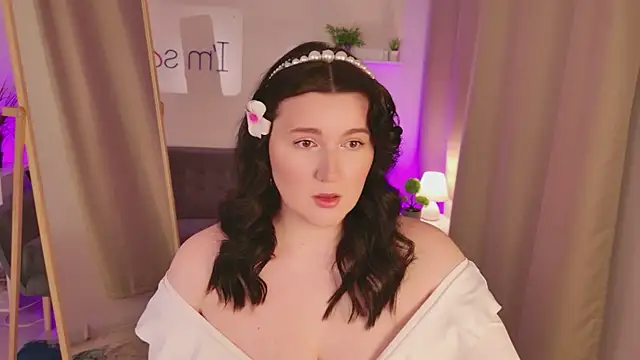 love me  tonight  online show from 5, 3, 2026