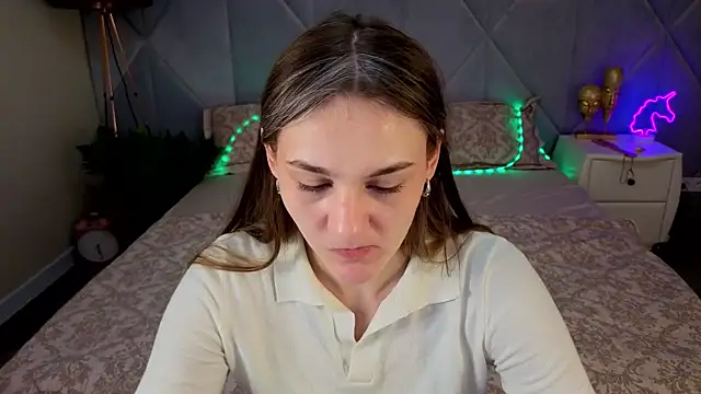 DiamondGoldie online show from 13, 10, 2025