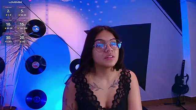 Lilith and Khloe online show from 30, 10, 2025