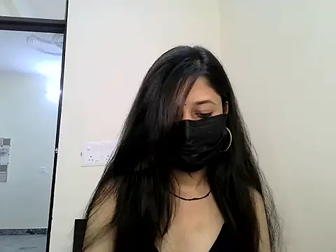 Snapshot of GUDIYA_BAB chatting on 2, 10, 2025 GUDIYA BAB online show from 2, 10, 2025