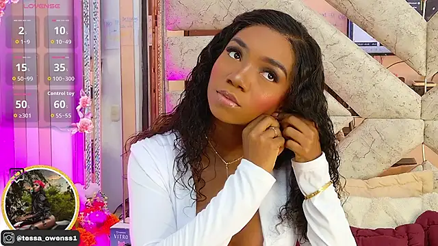 Tessa Owenss online show from 22, 10, 2025