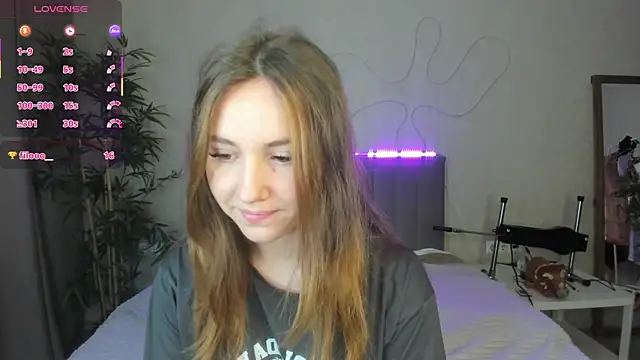 Snapshot of Luna_G0ld chatting on 15, 10, 2025 Luna G0ld online show from 15, 10, 2025