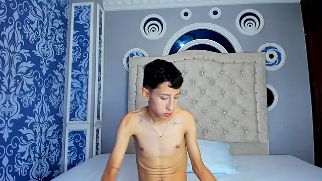 Snapshot of spicyslim_ chatting on 4, 11, 2025 spicyslim  online show from 4, 11, 2025