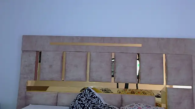 Kitty ravee online show from 12, 9, 2025