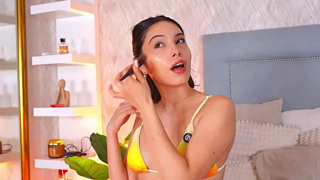 Sofy Bradd online show from 3, 6, 2026