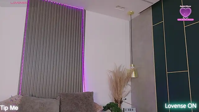 DollyBrowncc online show from 18, 4, 2026