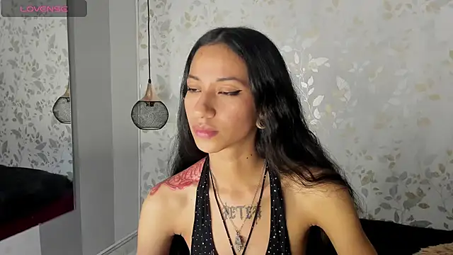 Snapshot of MegannBabby chatting on 20, 11, 2025 MegannBabby online show from 20, 11, 2025