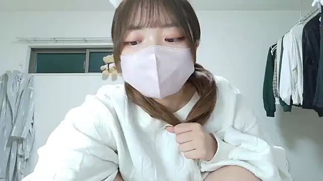 azukichan  online show from 14, 11, 2025