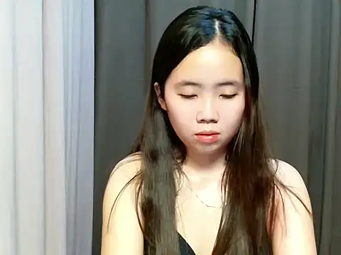 lovelysluttyxx online show from 4, 10, 2025