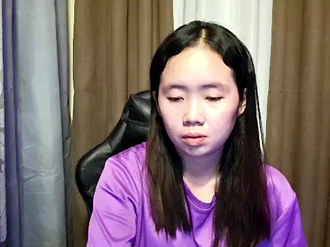 lovelysluttyxx online show from 26, 4, 2026