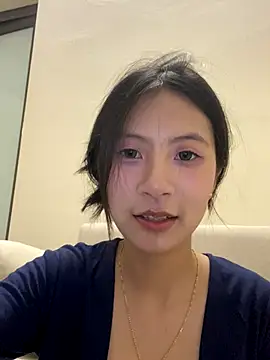 Snapshot of Lil-Gi chatting on 16, 9, 2025 Lil-Gi online show from 16, 9, 2025