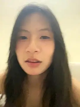 Snapshot of Lil-Gi chatting on 20, 9, 2025 Lil-Gi online show from 20, 9, 2025