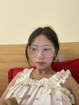 Snapshot of Lil-Gi chatting on 23, 9, 2025 Lil-Gi online show from 23, 9, 2025