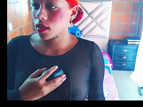 Snapshot of brytany_squirrt chatting on 3, 10, 2025 brytany squirrt online show from 3, 10, 2025