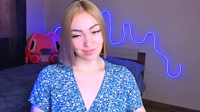 Snapshot of LaraKrein_lk chatting on 15, 9, 2025 LaraKrein lk online show from 15, 9, 2025