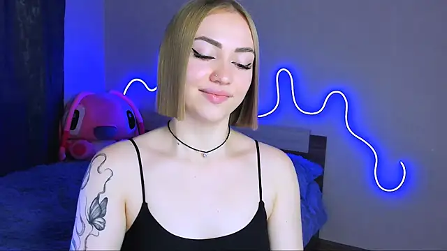 Snapshot of LaraKrein_lk chatting on 20, 9, 2025 LaraKrein lk online show from 20, 9, 2025