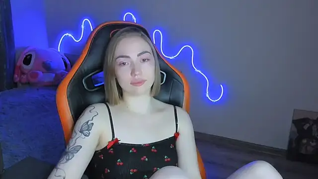 LaraKrein lk online show from 13, 4, 2026