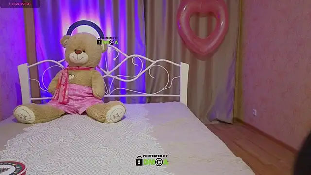 Snapshot of Berkova_L chatting on 27, 10, 2025 Berkova L online show from 27, 10, 2025