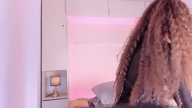 JoyceBlake online show from 4, 2, 2026