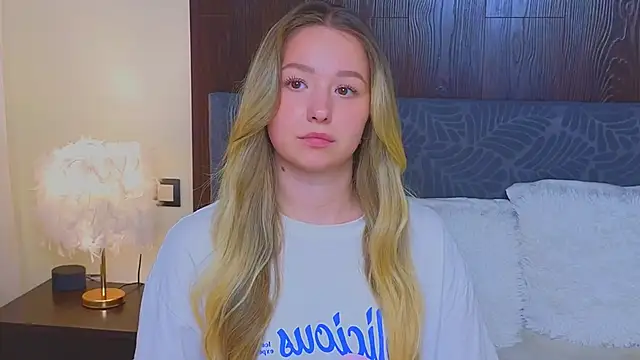 Snapshot of LeeAmy chatting on 28, 9, 2025 LeeAmy online show from 28, 9, 2025