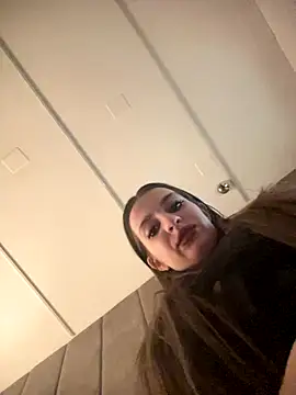 Snapshot of Anyssia chatting on 17, 12, 2025 Anyssia online show from 17, 12, 2025