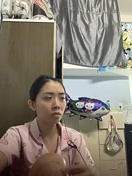 Snapshot of Minee1202 chatting on 19, 1, 2026 Minee1202 online show from 19, 1, 2026