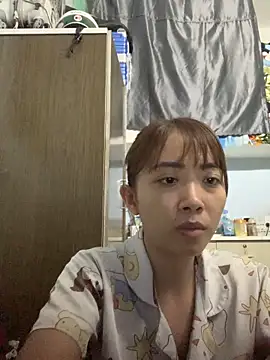 Snapshot of Minee1202 chatting on 11, 2, 2026 Minee1202 online show from 11, 2, 2026