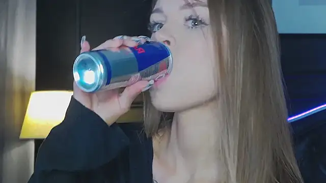 MarilynNova online show from 24, 2, 2026