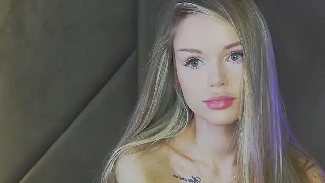 MarilynNova online show from 5, 7, 2026