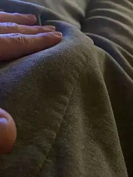 MuzzyFacing online show from 30, 11, 2025