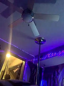 Snapshot of Triggerhappycj100 chatting on 31, 10, 2025 Triggerhappycj100 online show from 31, 10, 2025