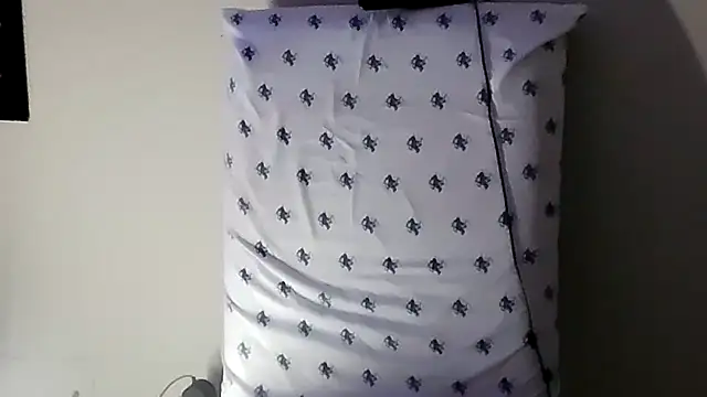 Snapshot of Triggerhappycj100 chatting on 2, 11, 2025 Triggerhappycj100 online show from 2, 11, 2025