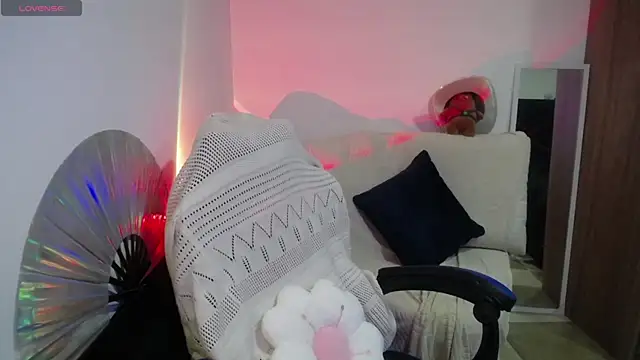 Snapshot of immisssilver chatting on 8, 10, 2025 immisssilver online show from 8, 10, 2025