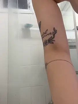 yumi-hot online show from 27, 3, 2026