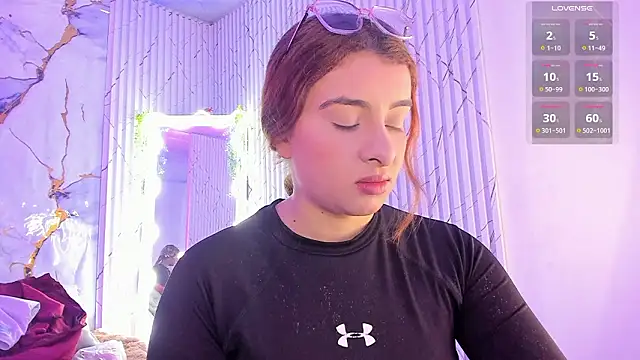 Naomy tay1 online show from 21, 3, 2026