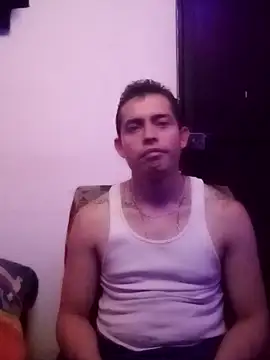 Snapshot of PitudoWuero chatting on 13, 9, 2025 PitudoWuero online show from 13, 9, 2025