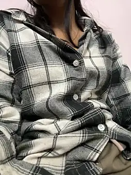 modelnishu online show from 12, 9, 2025