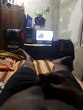 Snapshot of Pogga666 chatting on 14, 11, 2025 Pogga666 online show from 14, 11, 2025