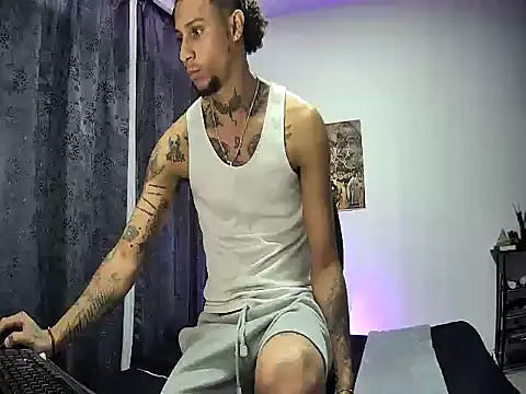 Snapshot of juantalents chatting on 22, 9, 2025 juantalents online show from 22, 9, 2025