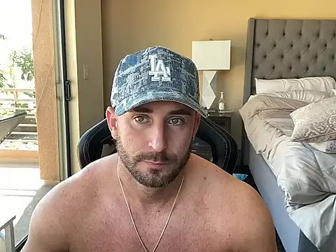 brettmycles28 online show from 28, 10, 2025