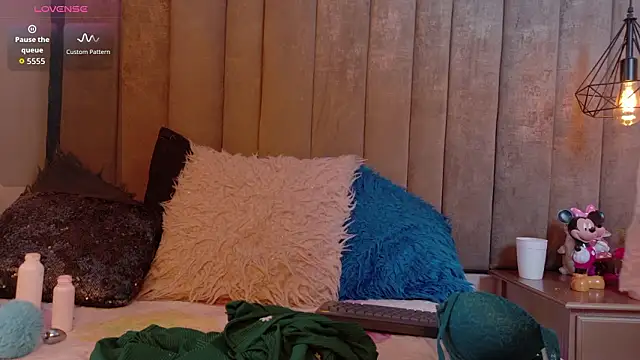 Snapshot of MisRoos chatting on 2, 2, 2026 MisRoos online show from 2, 2, 2026