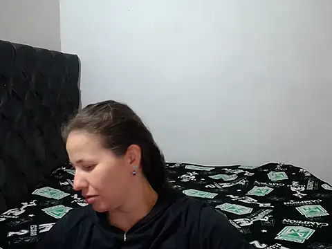 Valentina charlys online show from 15, 10, 2025