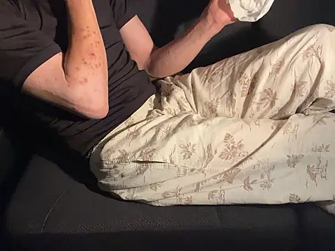 Snapshot of CAMEL1913 chatting on 20, 9, 2025 CAMEL1913 online show from 20, 9, 2025