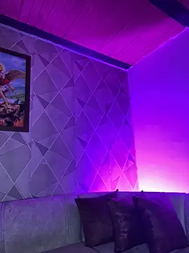 Snapshot of Alisse_taylor2 chatting on 7, 11, 2025 Alisse taylor2 online show from 7, 11, 2025