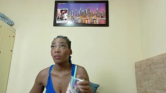 Snapshot of AlexandraCambell chatting on 28, 6, 2026 AlexandraCambell online show from 28, 6, 2026