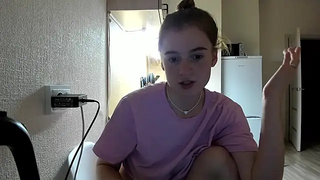 stacey  doll online show from 19, 10, 2025