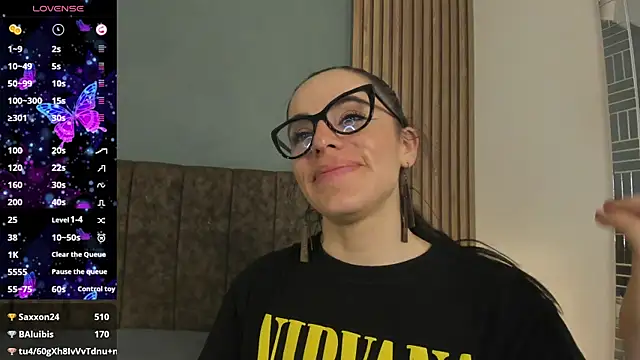 IsisNoir online show from 9, 4, 2026