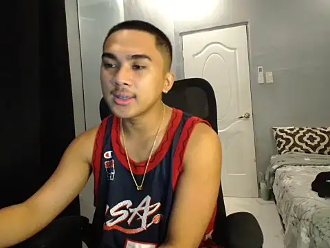 Snapshot of pinoyAdrianneXXX chatting on 29, 9, 2025 pinoyAdrianneXXX online show from 29, 9, 2025